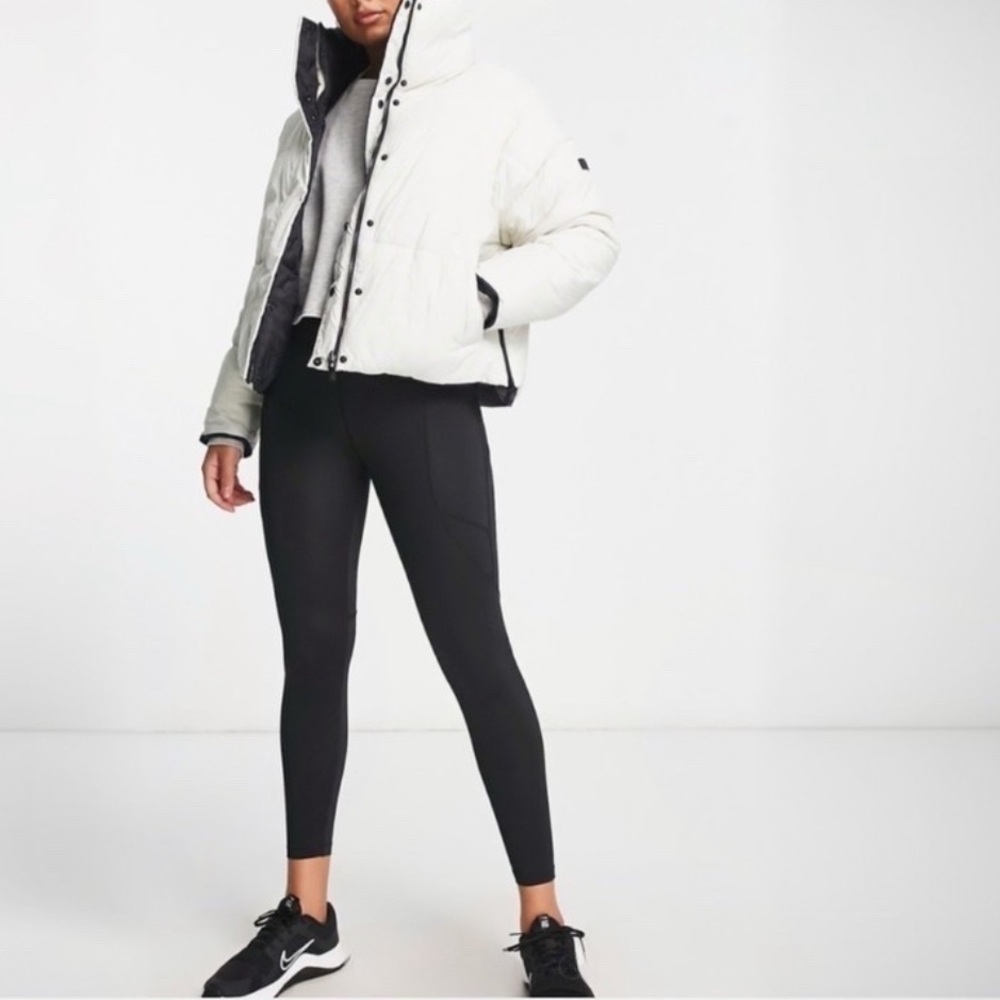 Calvin Klein Performance Reversible Oversized Puf… - image 4